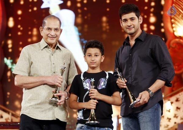 cinemaa awards 2015,winners of cinemaa awards 2015,cine maa awards 2015 winners list,mahesh babu,allu arjun,nagarjuna,akhil  సినీ 'మా' అవార్డ్‌ 2015 విన్నర్స్ వీరే! 